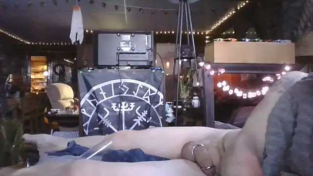 Makowboy online show from October 25, 2025, 10:21 pm