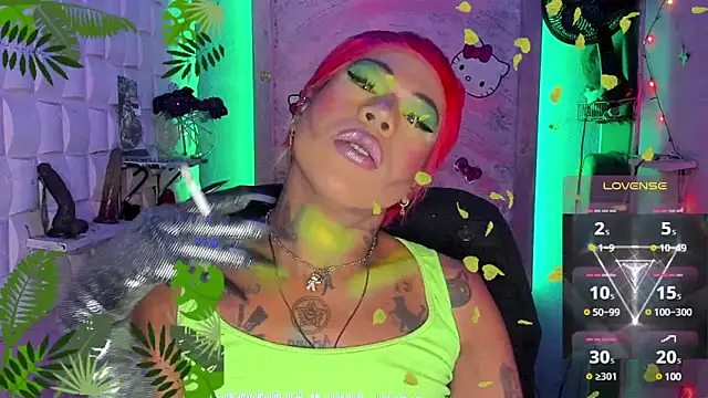 tsviolett online show from March 3, 2025, 6:24 pm