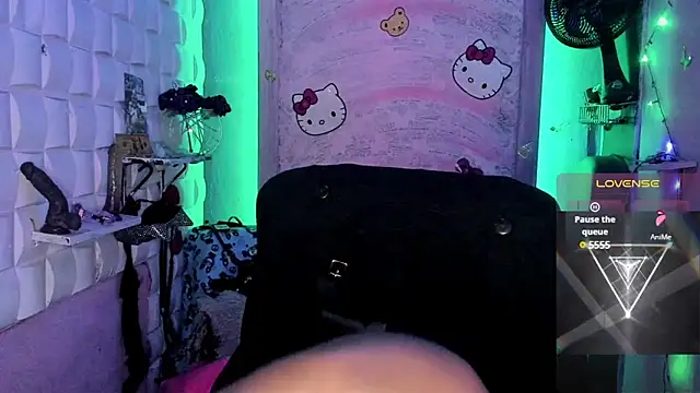 tsviolett online show from February 21, 2025, 6:26 pm