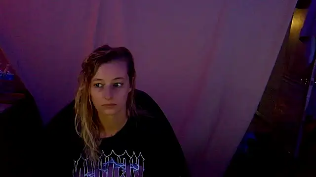 Snapshot of AsiaGoesPro chatting on October 25, 2025, 1:56 pm AsiaGoesPro online show from October 25, 2025, 1:56 pm