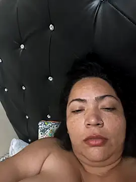 NIKOLE1301 online show from April 6, 2026, 9:27 pm