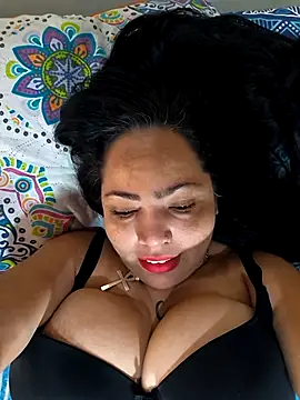 NIKOLE1301 online show from October 11, 2025, 4:41 pm