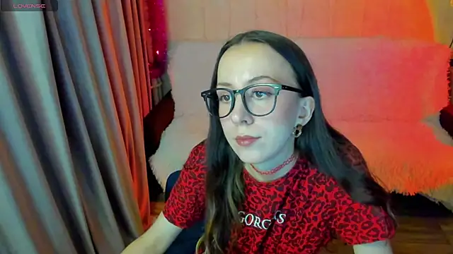 CurlySteph online show from November 21, 2025, 7:13 pm