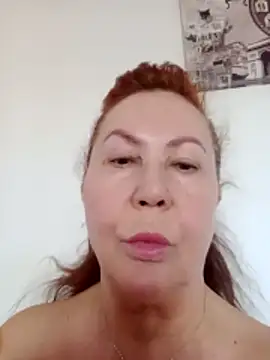 Hottie-Mom online show from March 4, 2026, 8:22 am