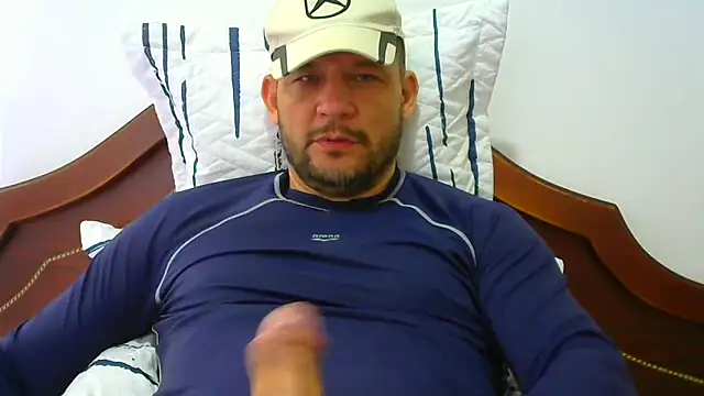 Snapshot of altenori112 chatting on December 15, 2025, 12:44 pm altenori112 online show from December 15, 2025, 12:44 pm