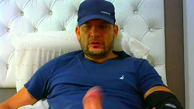 Snapshot of altenori112 chatting on February 15, 2026, 12:26 pm altenori112 online show from February 15, 2026, 12:26 pm