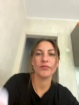 EmmaAmazingEyes online show from September 25, 2025, 10:21 am