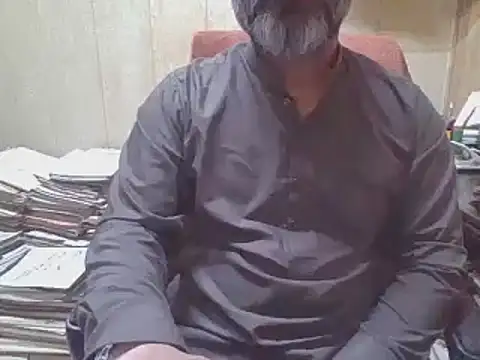 Snapshot of hairymaster95 chatting on November 6, 2025, 4:16 am hairymaster95 online show from November 6, 2025, 4:16 am