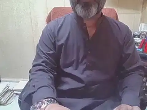 Snapshot of hairymaster95 chatting on September 17, 2025, 3:30 am hairymaster95 online show from September 17, 2025, 3:30 am