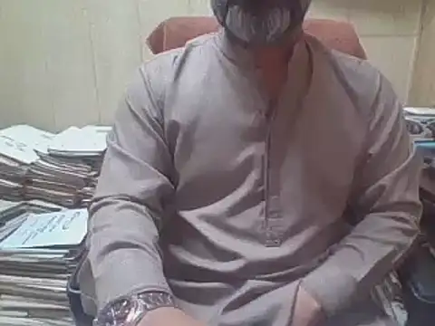 Snapshot of hairymaster95 chatting on November 12, 2025, 4:16 am hairymaster95 online show from November 12, 2025, 4:16 am