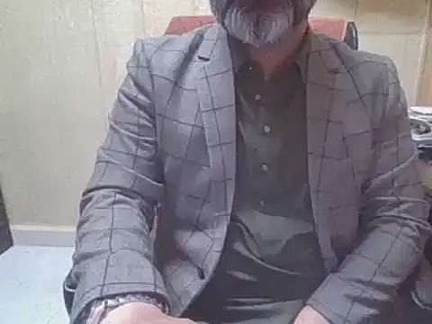 Snapshot of hairymaster95 chatting on November 28, 2025, 4:01 am hairymaster95 online show from November 28, 2025, 4:01 am