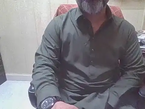 hairymaster95 online show from April 1, 2026, 4:14 am