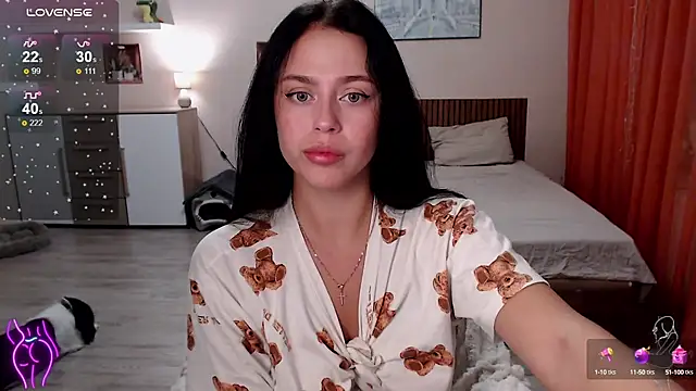 Megan Nilson online show from October 9, 2025, 3:18 am