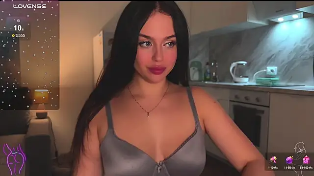 Megan Nilson online show from February 10, 2025, 7:07 pm