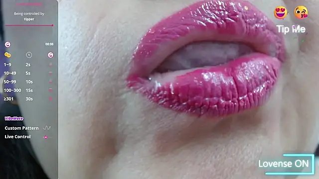 Kerly Doll online show from March 11, 2025, 5:46 pm