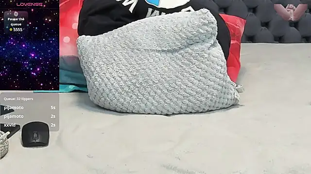 Jasminporn online show from December 14, 2024, 2:33 am