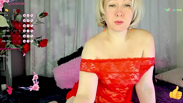 Mia Wintermood online show from February 1, 2026, 10:24 am