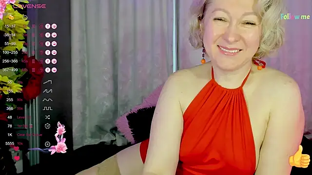 Snapshot of Mia_Wintermood chatting on May 16, 2026, 10:25 am Mia Wintermood online show from May 16, 2026, 10:25 am