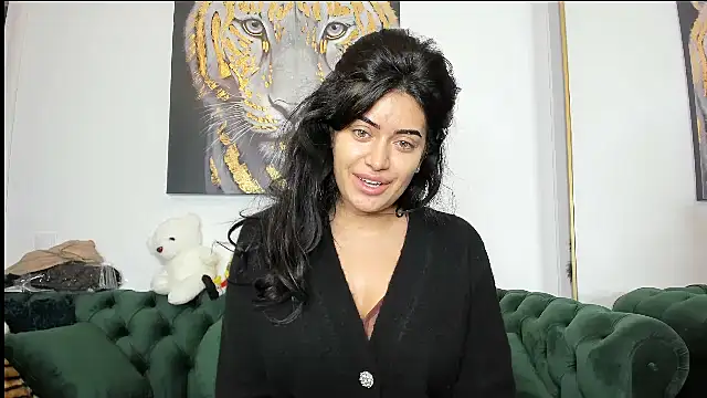 AnnaKarin online show from February 25, 2025, 10:26 am