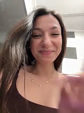  MiaQueen  online show from April 8, 2026, 10:11 pm