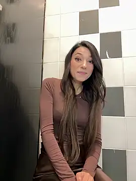  MiaQueen  online show from February 21, 2026, 11:29 pm