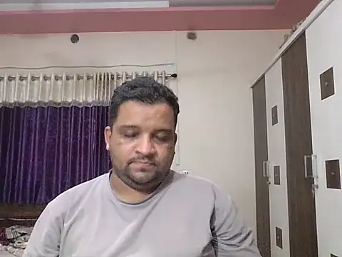 Snapshot of dhruv_love chatting on June 5, 2026, 12:44 pm dhruv love online show from June 5, 2026, 12:44 pm