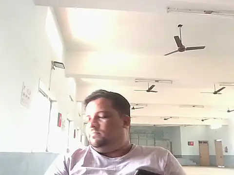 Snapshot of dhruv_love chatting on June 6, 2026, 5:12 am dhruv love online show from June 6, 2026, 5:12 am