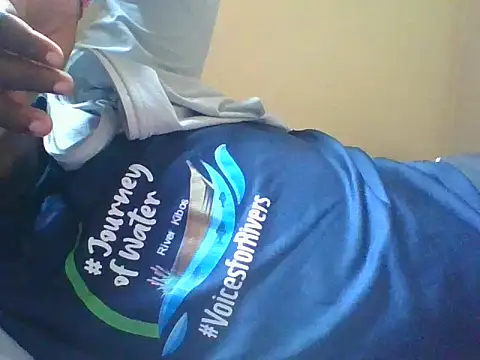 honeyswit online show from October 4, 2025, 11:56 am