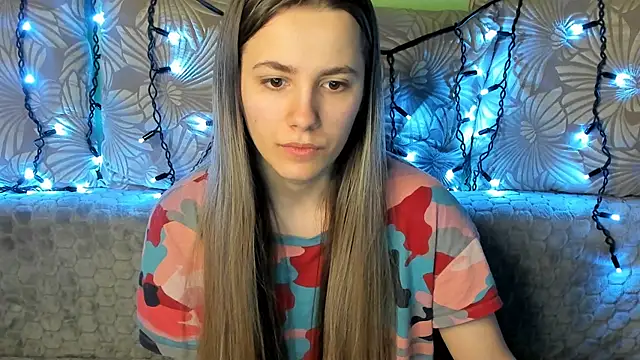 MaggieCake online show from February 19, 2025, 5:05 am