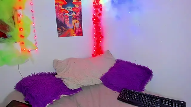 Rainnbow  online show from October 16, 2025, 4:21 am