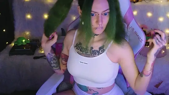 Ginger Stay online show from March 3, 2026, 10:33 am