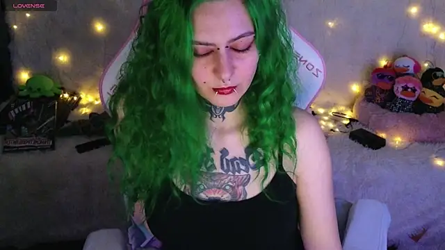 Snapshot of Ginger_Stay chatting on May 10, 2026, 8:51 am Ginger Stay online show from May 10, 2026, 8:51 am