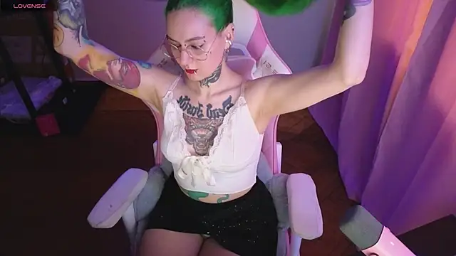 Snapshot of Ginger_Stay chatting on May 21, 2026, 8:34 am Ginger Stay online show from May 21, 2026, 8:34 am