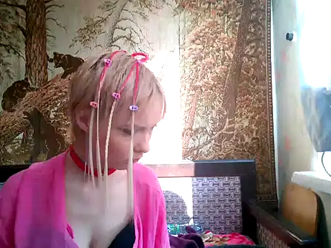 WildMissNiks online show from February 25, 2025, 8:14 am