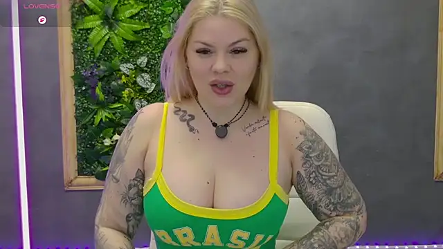 Raven Luna online show from March 20, 2026, 5:19 am