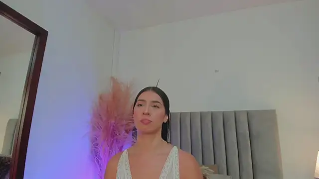 Christy Sea online show from February 26, 2025, 6:04 pm