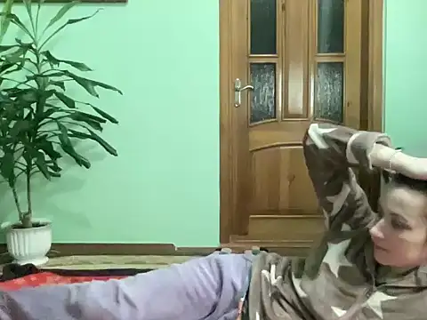 AngelTough20 online show from February 4, 2026, 10:49 pm