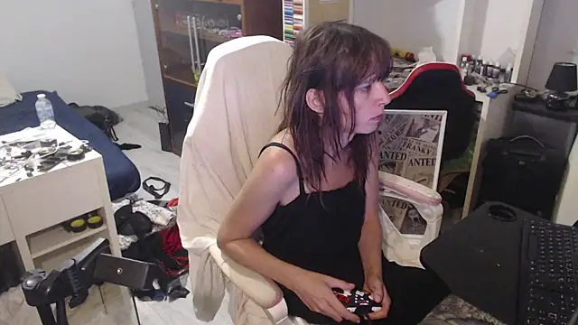 Snapshot of missthon0 chatting on April 27, 2026, 10:24 am missthon0 online show from April 27, 2026, 10:24 am