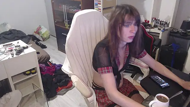 Snapshot of missthon0 chatting on May 10, 2026, 8:51 am missthon0 online show from May 10, 2026, 8:51 am