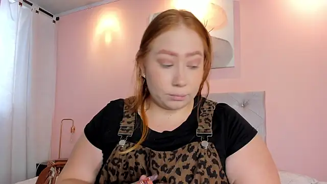 Snapshot of hannamartinn chatting on July 2, 2026, 3:40 pm hannamartinn online show from July 2, 2026, 3:40 pm