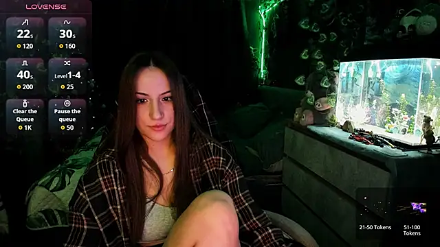 Selbi Paine online show from December 16, 2025, 6:12 pm