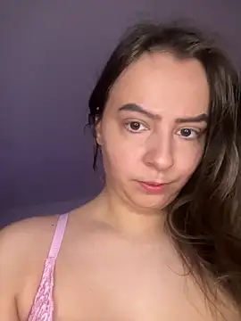 eleonoree online show from February 12, 2026, 6:29 pm