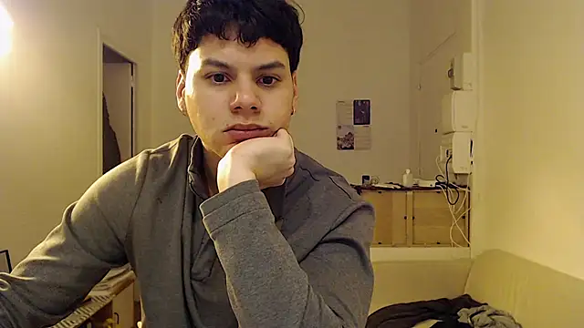 tomas boy20 online show from February 2, 2026, 6:18 pm