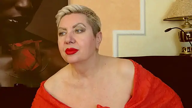 Snapshot of LadyPosh chatting on February 26, 2025, 1:25 am LadyPosh online show from February 26, 2025, 1:25 am