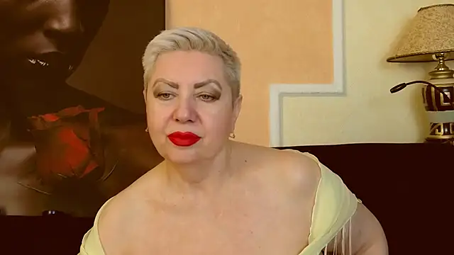 Snapshot of LadyPosh chatting on March 21, 2025, 5:00 am LadyPosh online show from March 21, 2025, 5:00 am