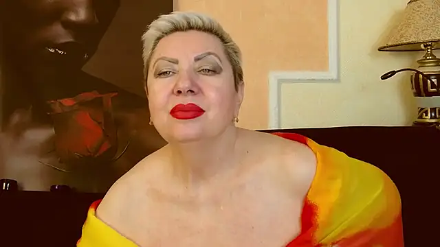 Snapshot of LadyPosh chatting on March 5, 2025, 3:40 am LadyPosh online show from March 5, 2025, 3:40 am