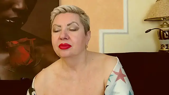 Snapshot of LadyPosh chatting on February 27, 2025, 1:08 am LadyPosh online show from February 27, 2025, 1:08 am