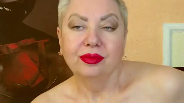 Snapshot of LadyPosh chatting on March 20, 2025, 6:19 am LadyPosh online show from March 20, 2025, 6:19 am