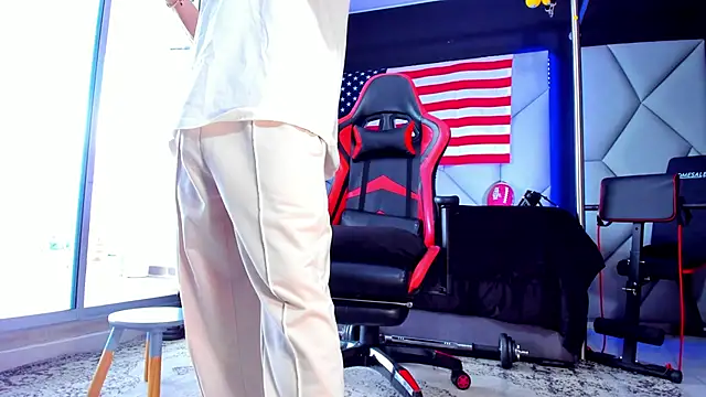 Aydenmiller96 online show from September 19, 2025, 2:21 pm