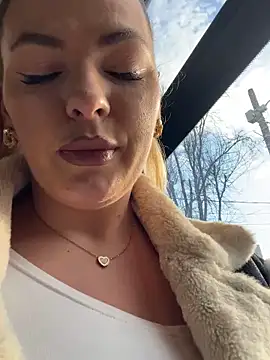 Dirtyfeelin online show from March 2, 2025, 2:25 pm